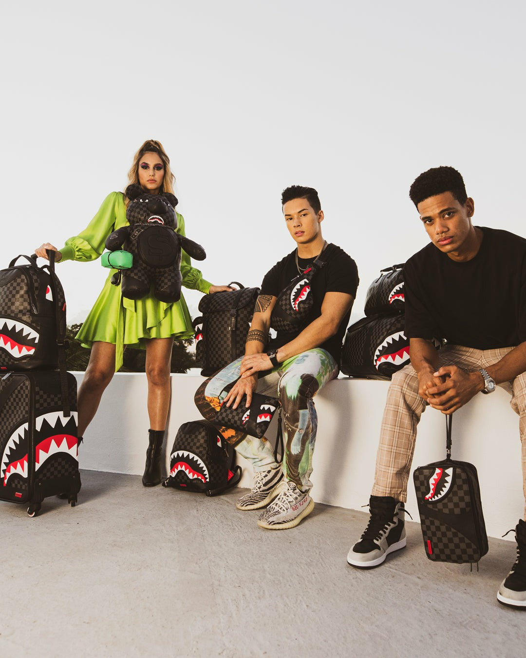 Sprayground HENNY AIIR TO THE THRONE CROSSOVER CLUTCH