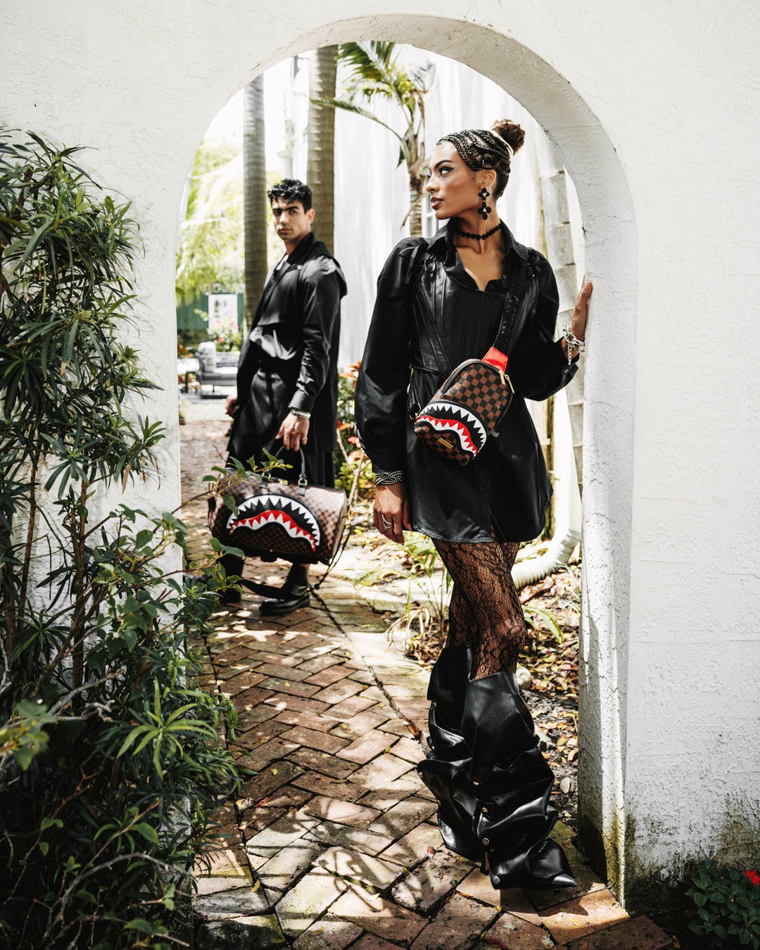 Sprayground SAWTOOTH SHARKS IN PARIS ONE-STRAP SLING