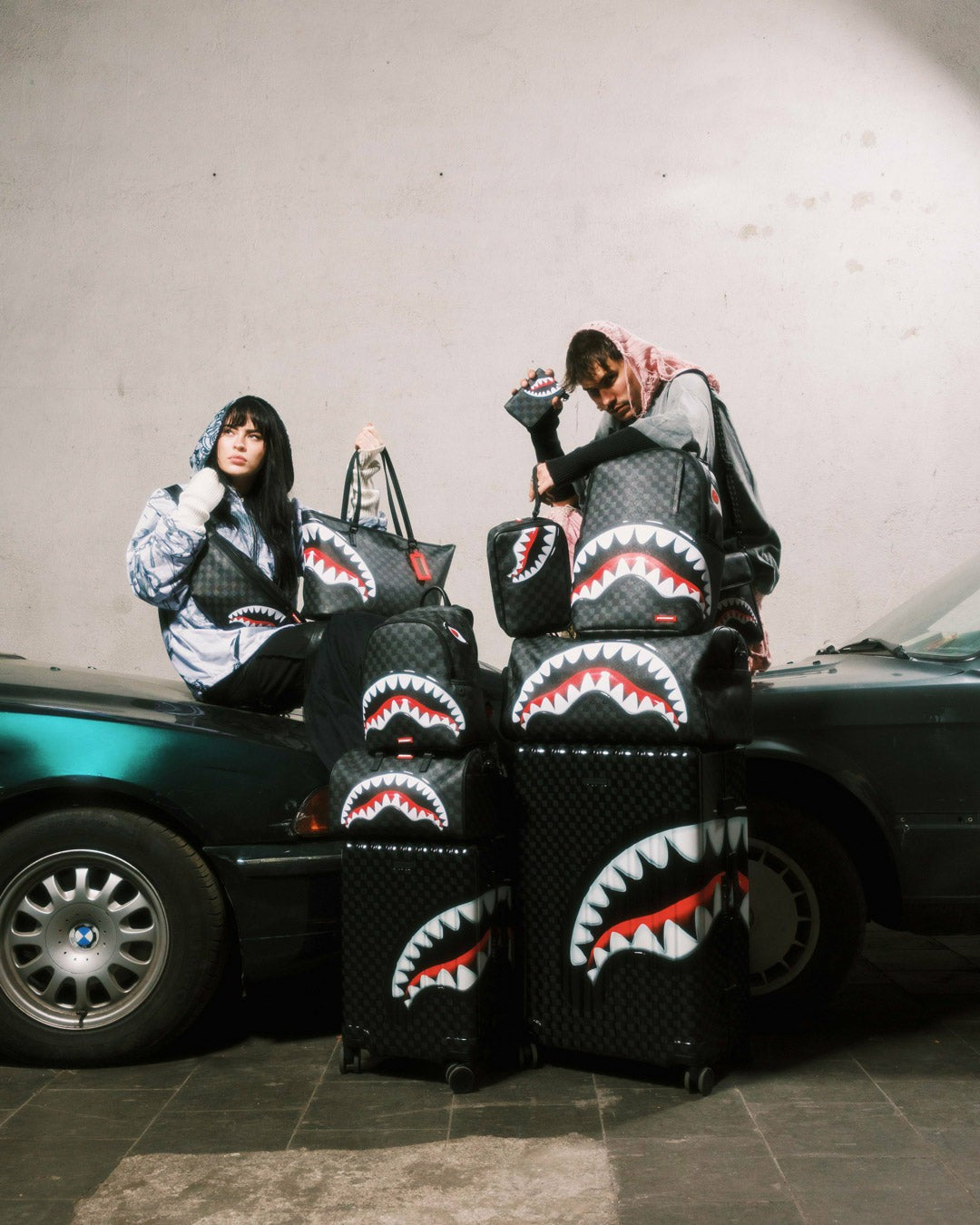 Sprayground SHARKS IN PARIS HYPER PUFF MINI DUFFLE