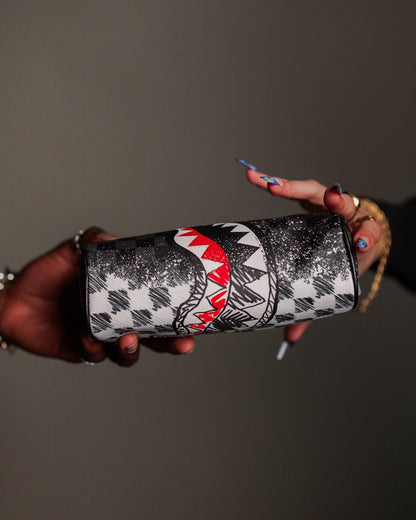 Sprayground SCRIBBLE DRIBBLE CHECK POUCH