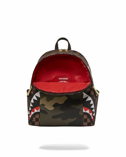 Sprayground EXTERIOR GOLD ZIP POCKET SHARKS IN PARIS SAVAGE BACKPACK
