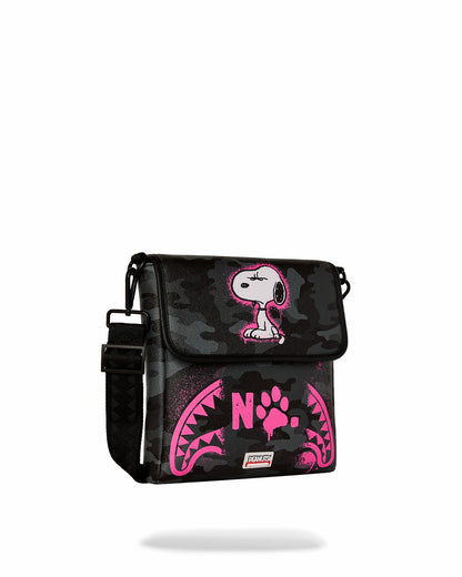 Sprayground SNOOPY THAT'S A NO NO MESSENGER SLING