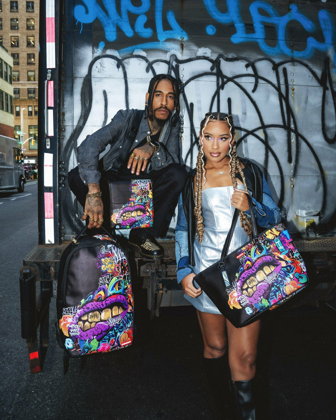 Sprayground HALF GRAF LIPS MESSENGER BAG