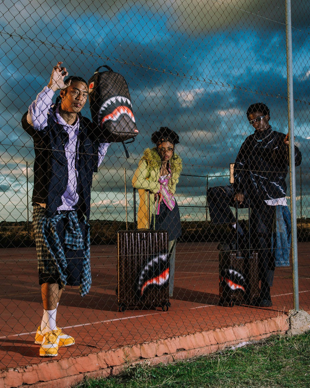 Sprayground SHARKS IN PARIS BLUR EFFECT CARRY-ON LUGGAGE