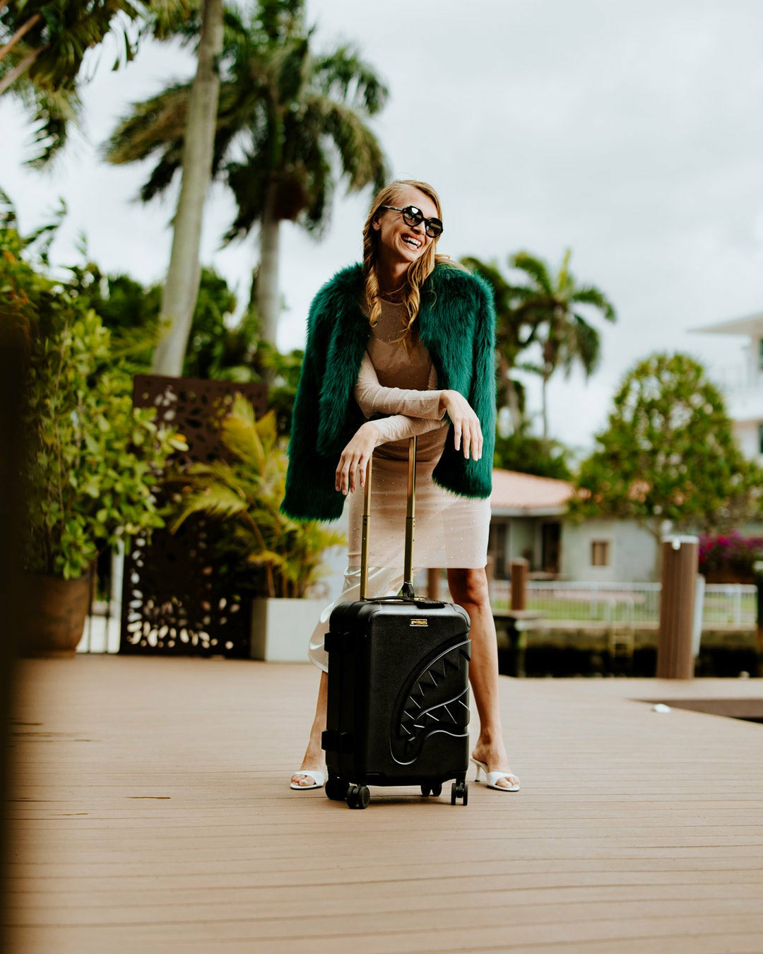 Sprayground REALITY CHECK SHARKITECTURE CARRY-ON JETBLACK LUGGAGE (GOLD HARDWARE)