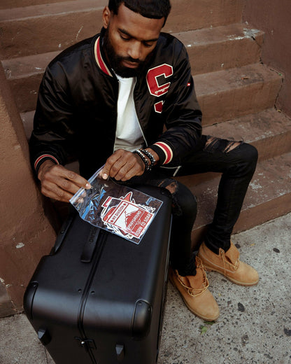 Sprayground THE JOURNEY BEGINS SHARKITECTURE FULL-SIZE LUGGAGE
