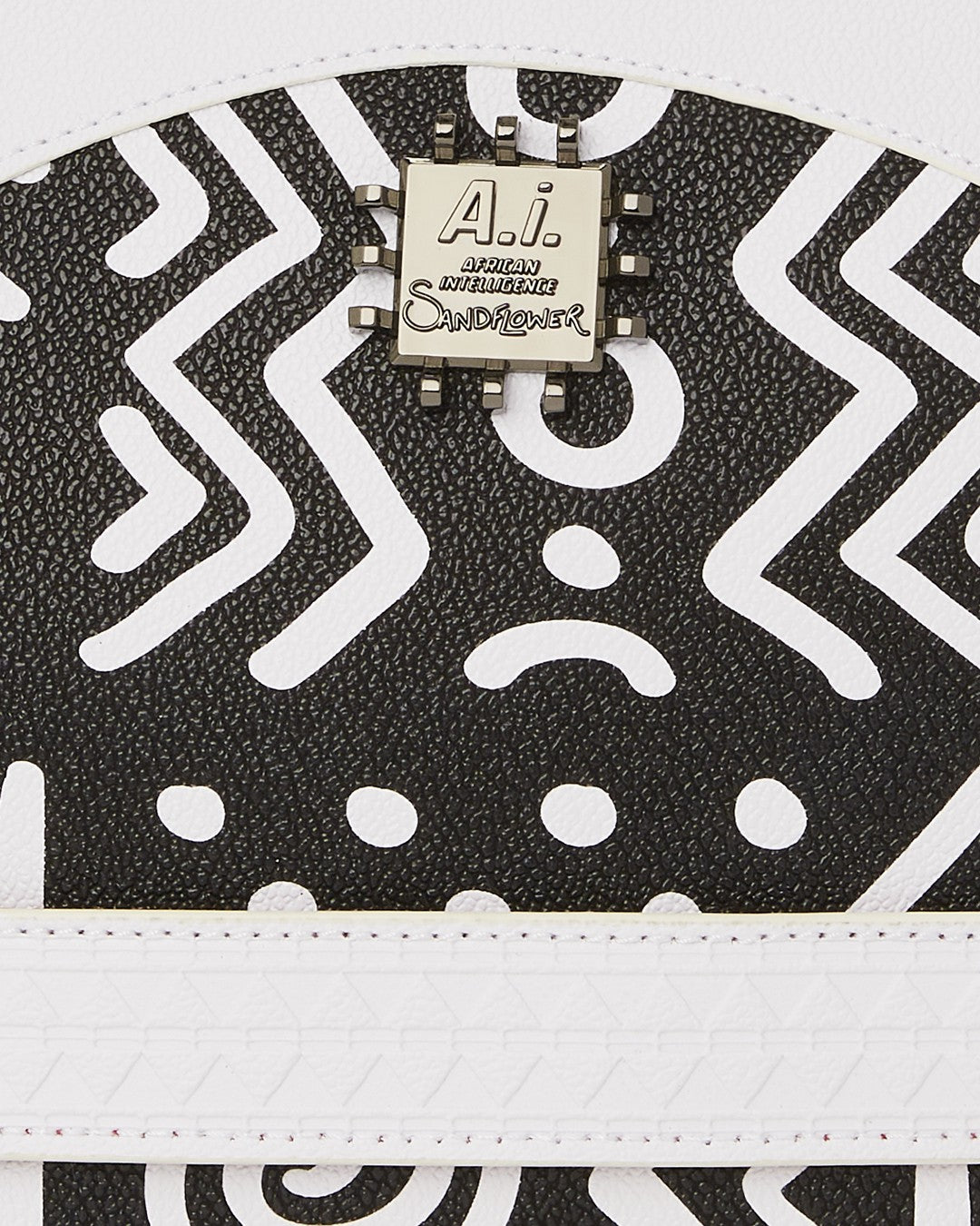 Sprayground A.I.8 AFRICAN INTELLIGENCE - ORIGIN STORY CROSSOVER CLUTCH