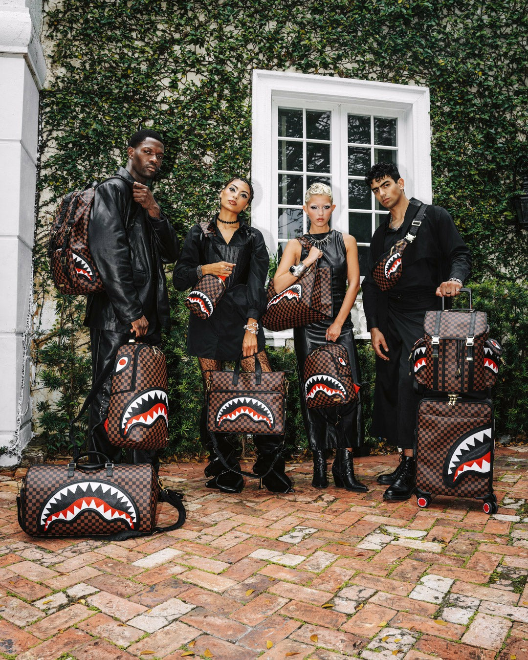 Sprayground SAWTOOTH SHARKS IN PARIS DUFFLE