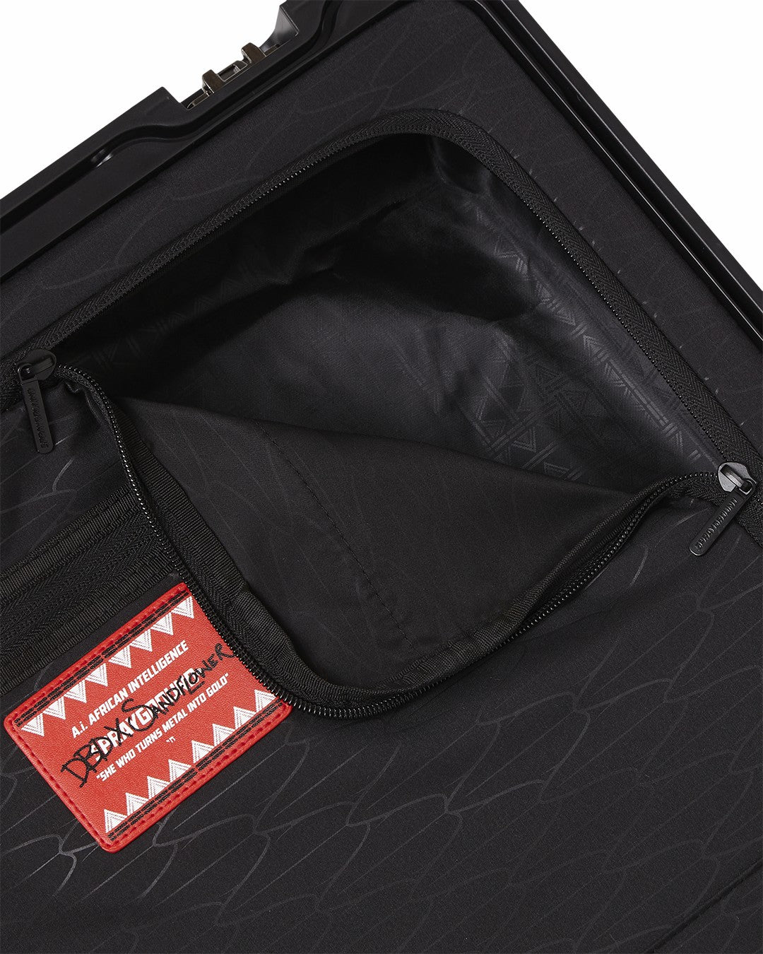 Sprayground A.I.8 AFRICAN INTELLIGENCE - ORIGIN STORY SHARKNAUTICS HARDSHELL CARRY