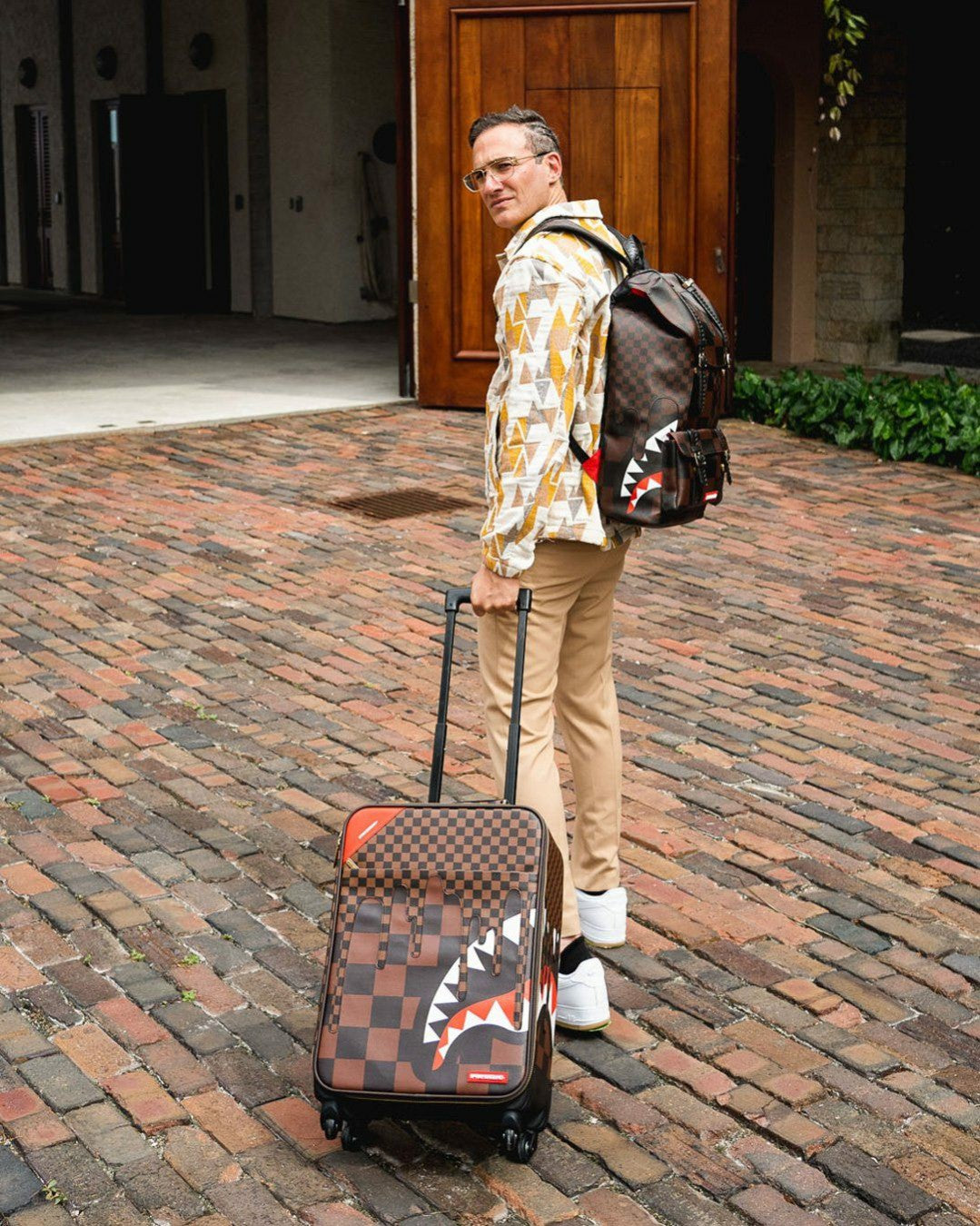 Sprayground XTC SHARKS IN PARIS JETSETTER CARRY-ON LUGGAGE