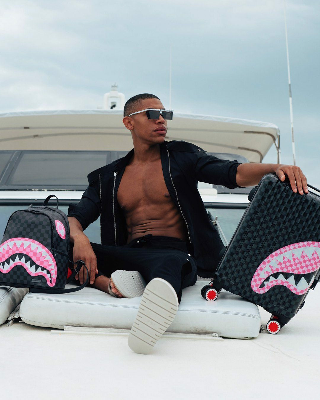Sprayground SHARKS IN CANDY CARRY-ON LUGGAGE