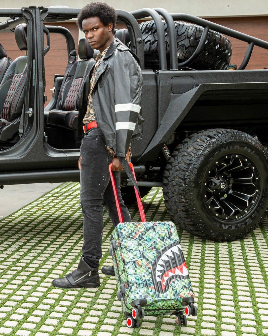 Sprayground MAMA I MADE IT SHARKNAUTICS HARDSHELL CARRY-ON LUGGAGE