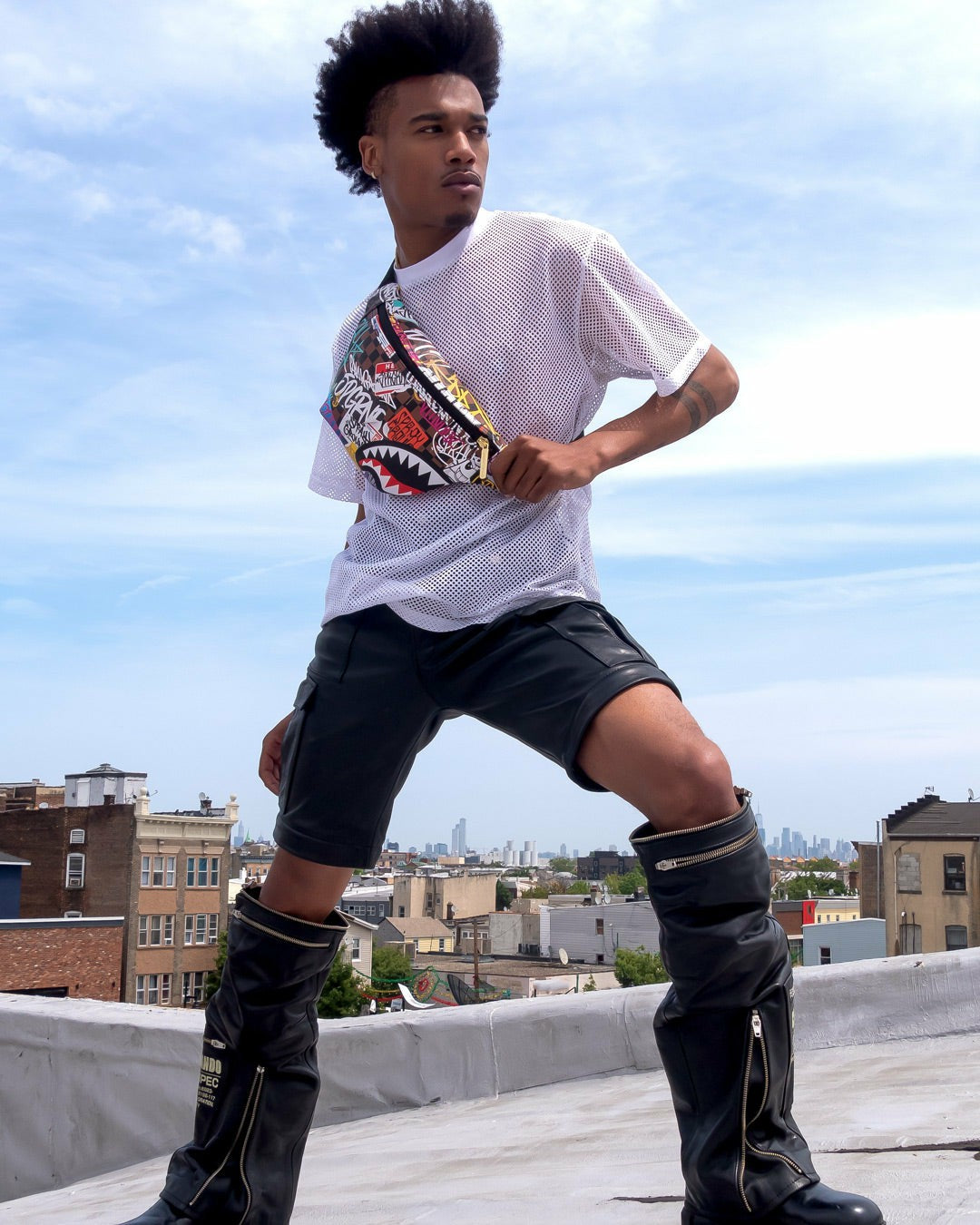 Sprayground SHARKS IN PARIS THE RIZZ SAVVY CROSSBODY