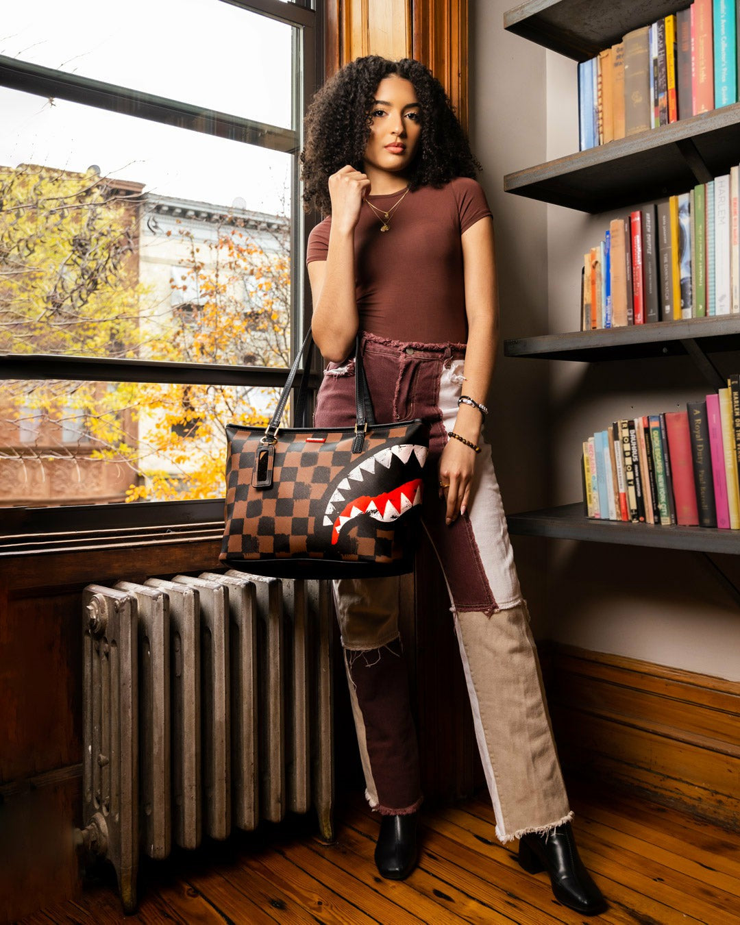 Sprayground SHARKS IN PARIS VANQUISH TOTE
