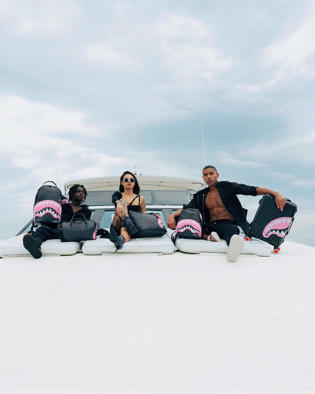 Sprayground SHARKS IN CANDY MINI DUFFLE