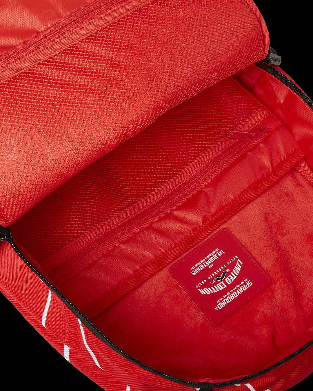 Sprayground SAMURAI JACK SHARK MOUTH SLICE DLXR BACKPACK